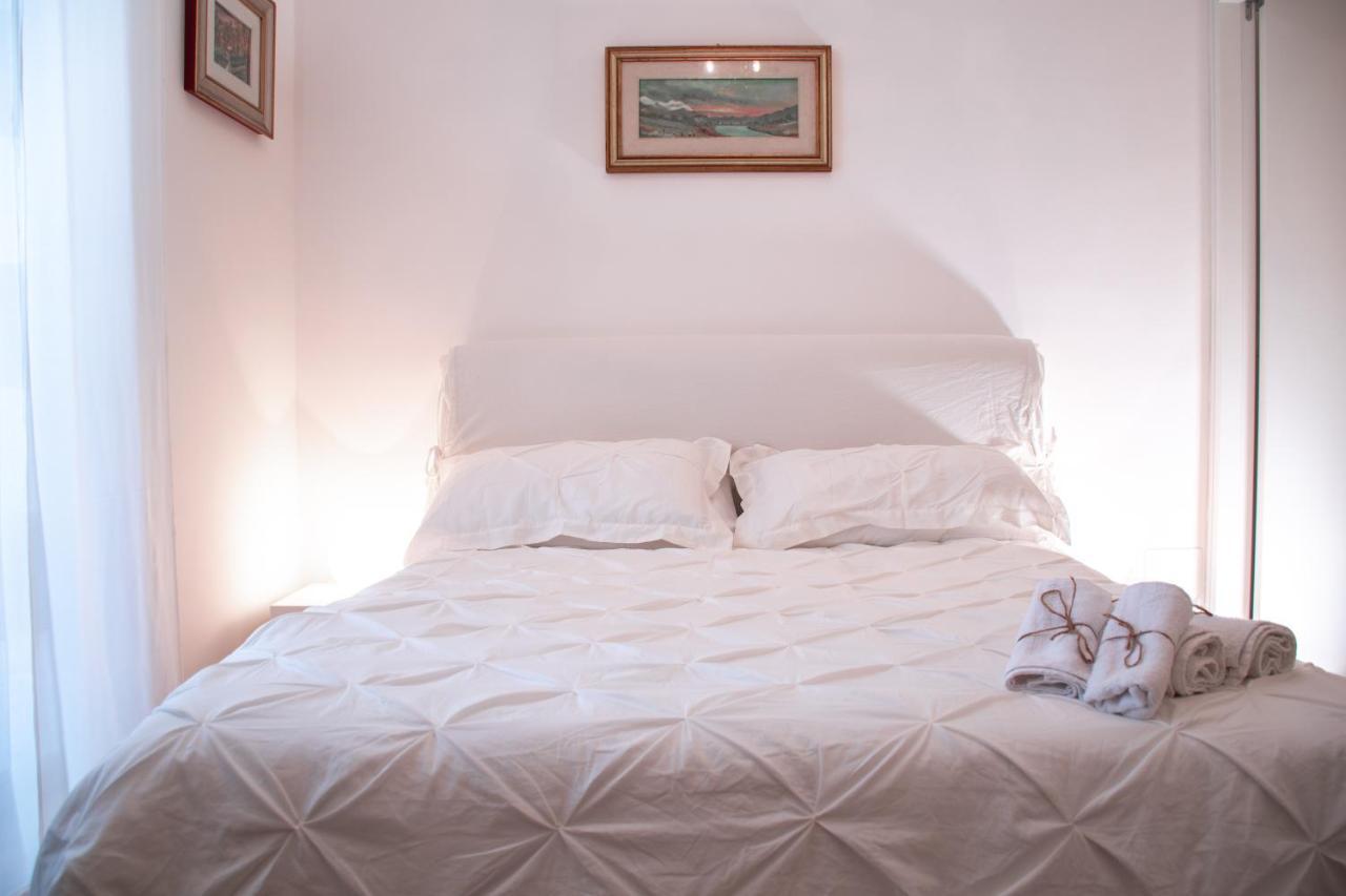 Appartamento Luxury Bnb Pisacane Bari Esterno foto