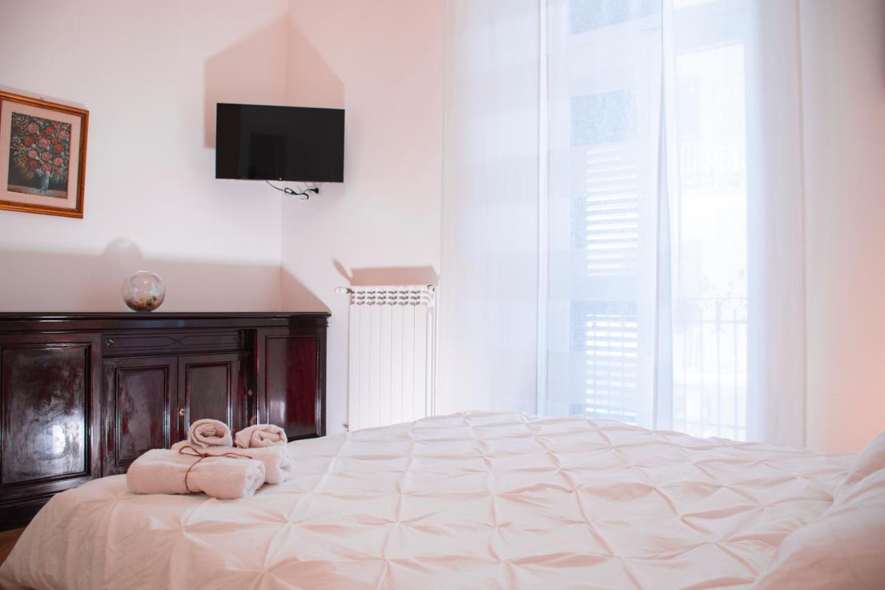 Appartamento Luxury Bnb Pisacane Bari Esterno foto